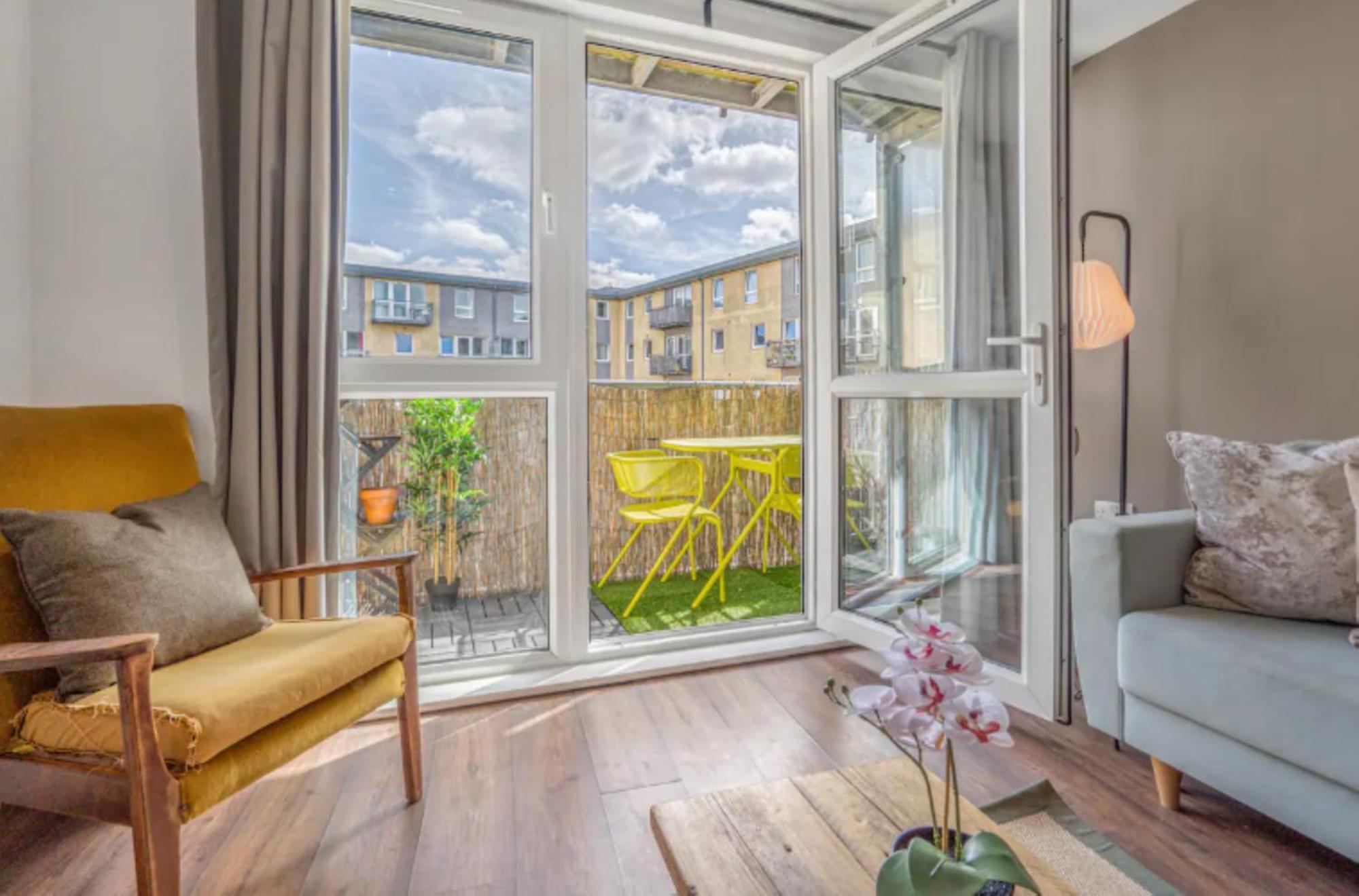 Oriental Suite 2 Bed 2 Bath Netflix And Free Parking, Games- Maihom Birmingham Exterior photo